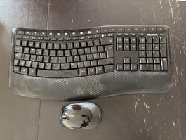 Microsoft Comfort Keyboard 5050 mit Maus