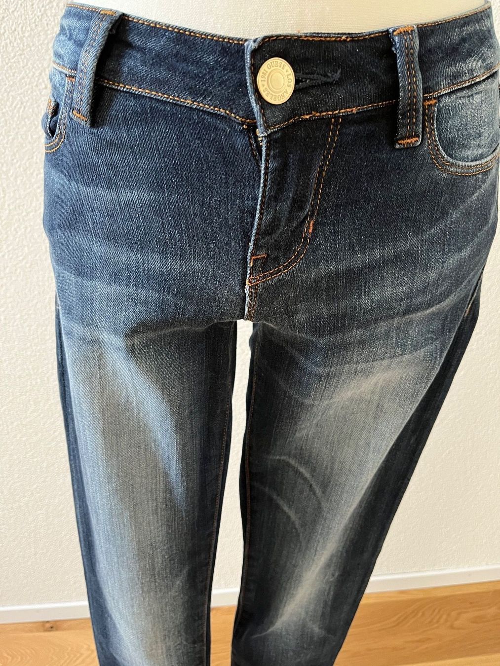 Guess Jeans: Guess Jeans Grösse 25 – Nuovo (secondo la descrizione) da Grafstal venduto da fynesong 2