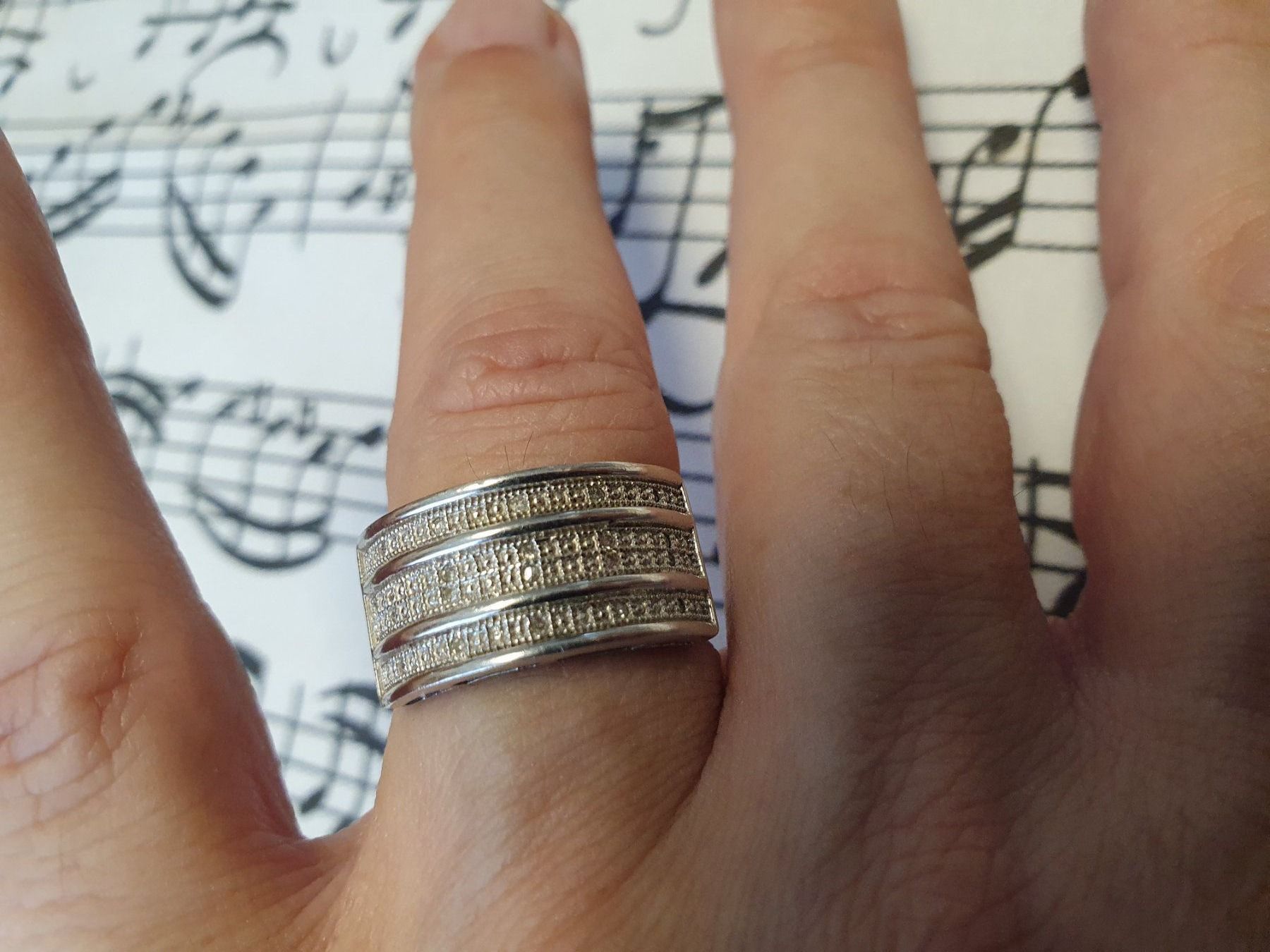 Ringe: Funkelnder, Designer Zirkonia-Ring in – Gebraucht aus Wohlen AG von palmsprings