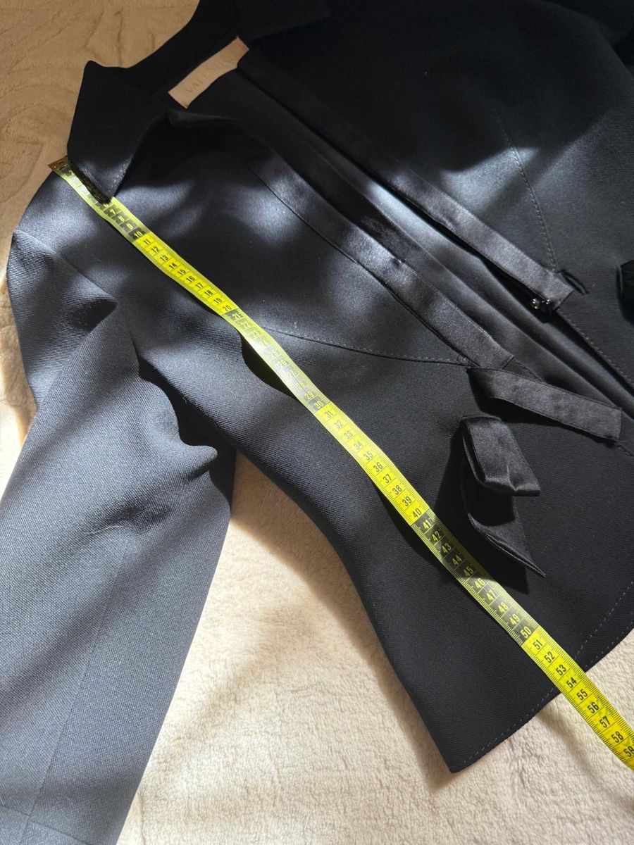 Valentino Jacken: Valentino Jacke, schwarz, Gr. 48. Neue – Neu (gemäss Beschreibung) aus Wangen ZH von tel_gxb5 8