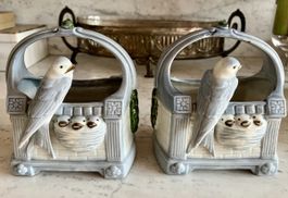 Jugendstil Porzellan- Körbe mit Vogelmotiv, 2 Stk