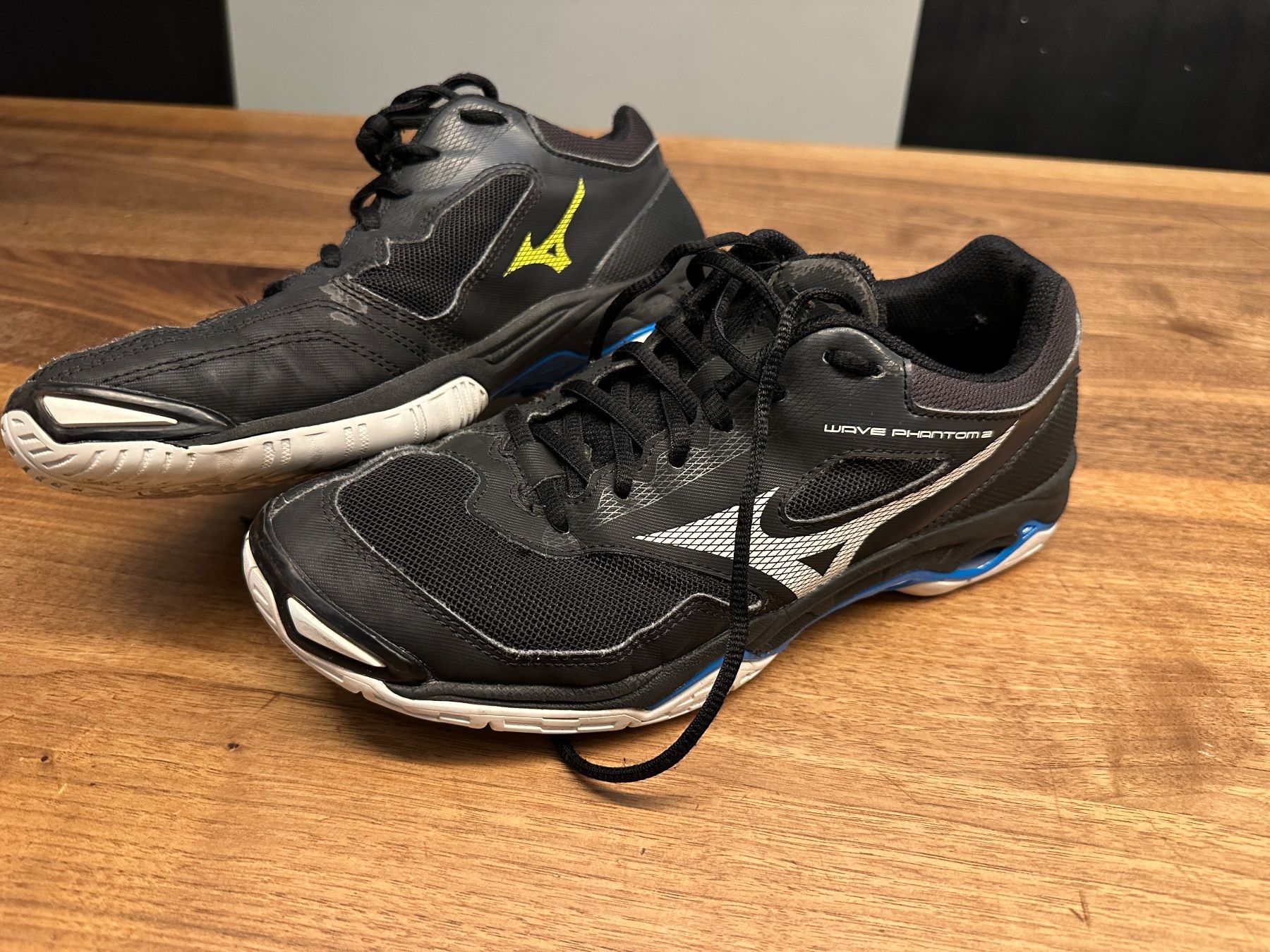 Mizuno Scarpe da uomo: Hallenschuhe Mizuno 40 – Usato da Winterthur venduto da manelio113