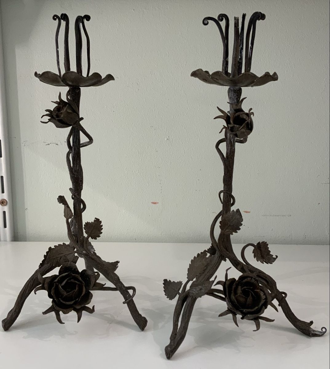 Kerzenständer: Paire de chandelier en fer forgé – Gebraucht aus rolle von Tontonjulot