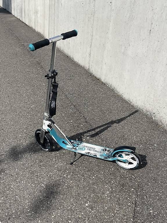 Kickboard: Trottinette  – Usato da Villars-sur-Glâne venduto da Jeanne_z8yk