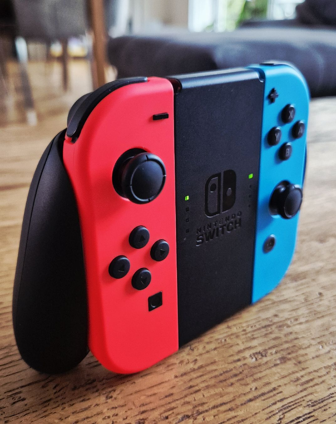 Nintendo Controller: Nintendo Switch Joy-Con Set Rot/Blau – Nuovo (secondo la descrizione) da Au SG venduto da KonsoleWerk 1