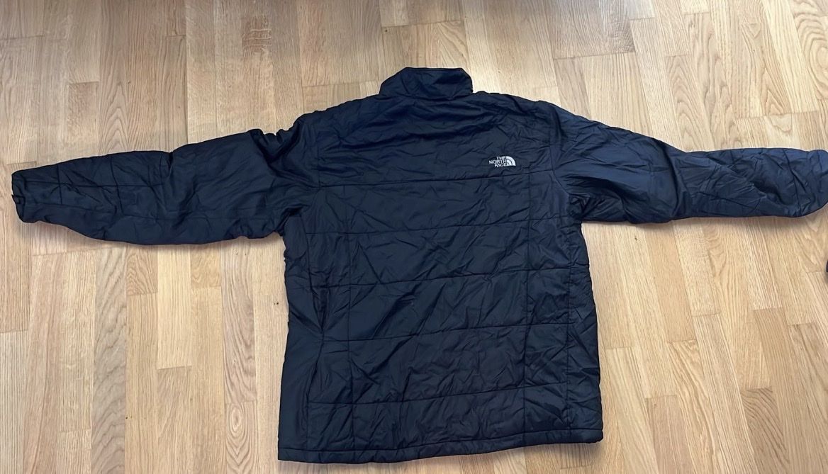 North Face Giacche: The North Face Thermojacke Steppjacke – Usato da Uster venduto da aim_t6jm 1