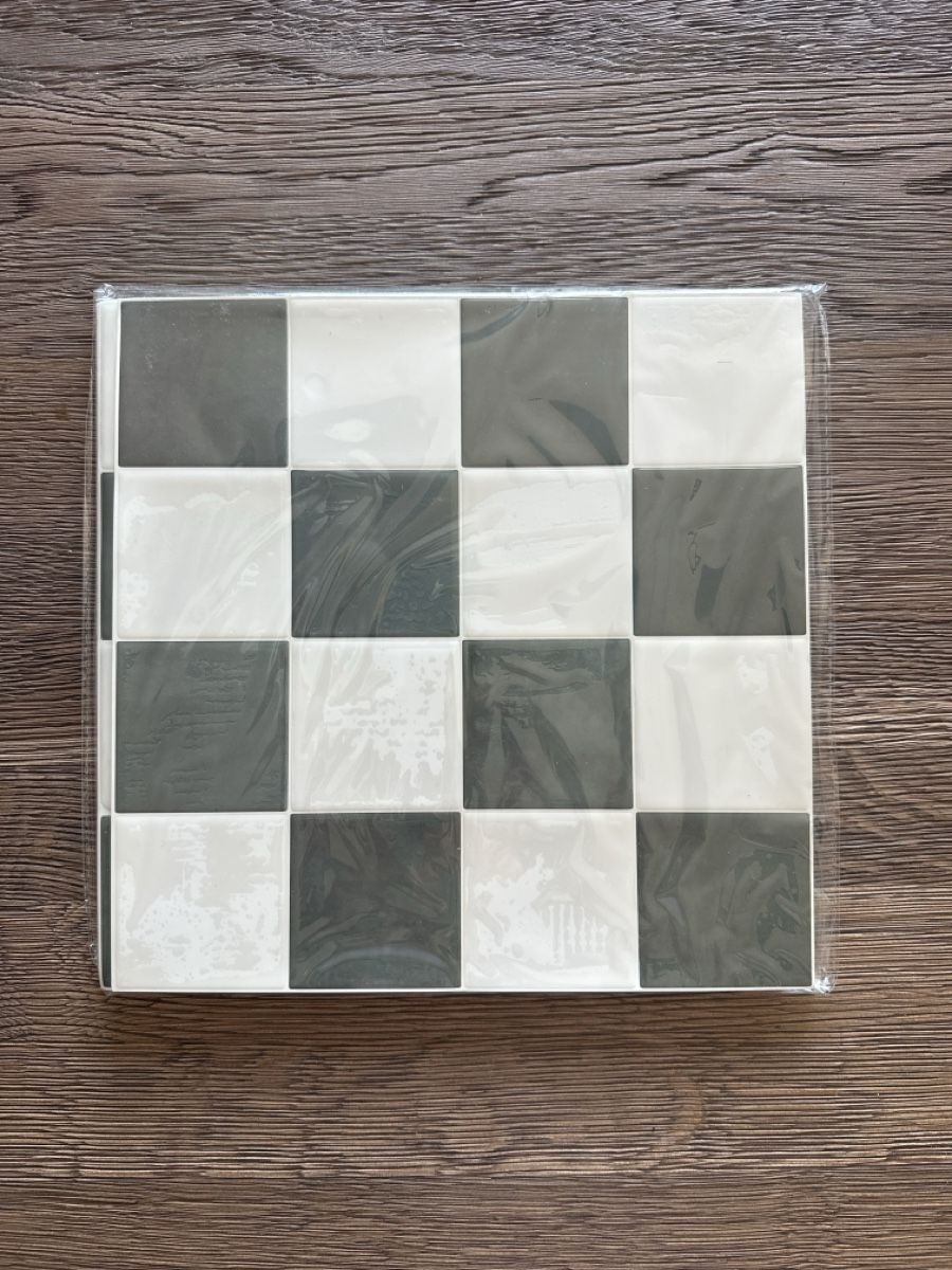 Tutte le decorazioni: Peel & Stick Wall Tile Shiny Home neu – Nuovo e nell'imballaggio originale da Luzern venduto da aaalliinne 1