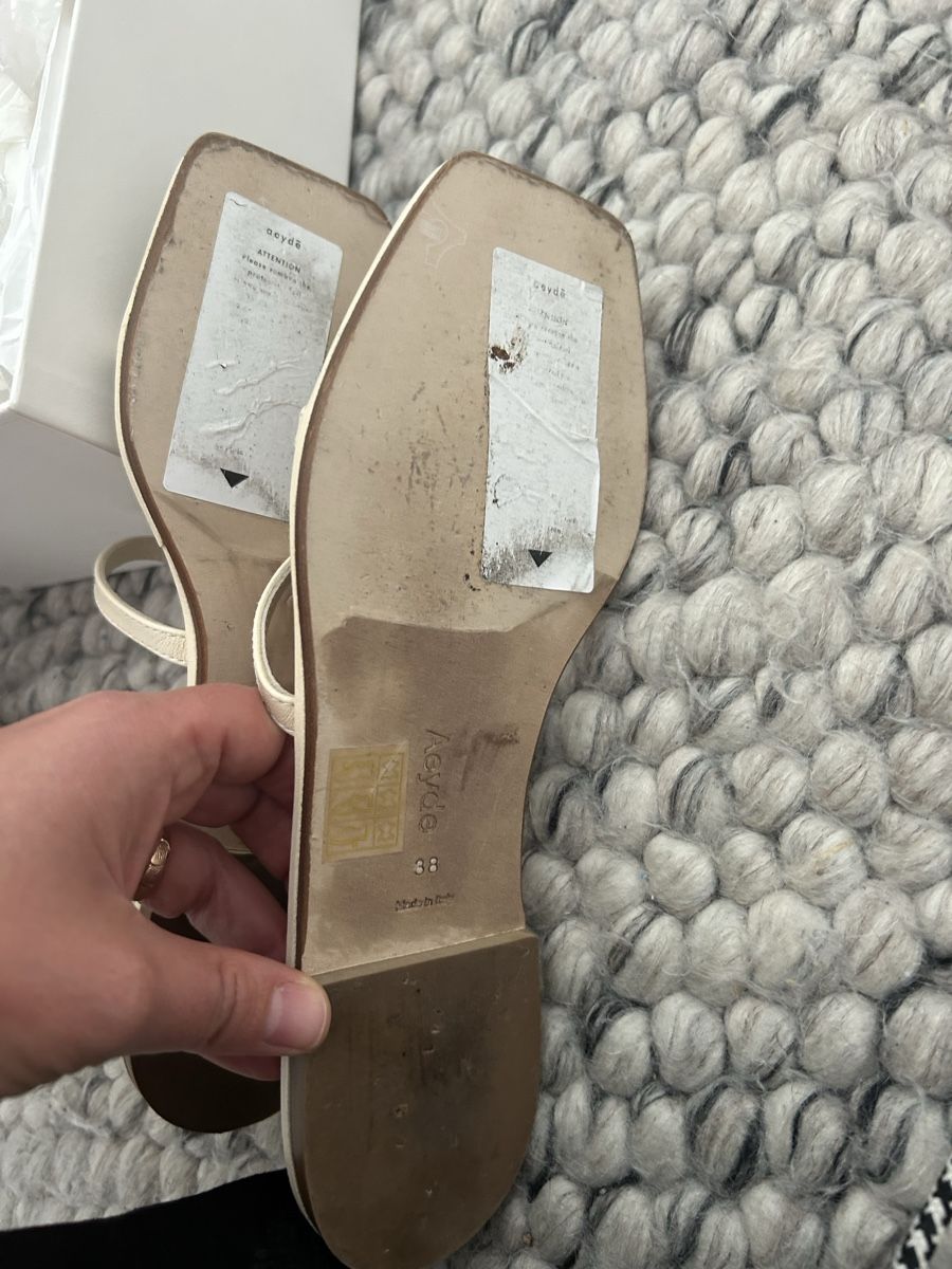 Aeyde Scarpe da donna: Aeyde Berlin Cream Leather Flat Sandals 38 – Nuovo (secondo la descrizione) da Zürich venduto da Koganmic 2