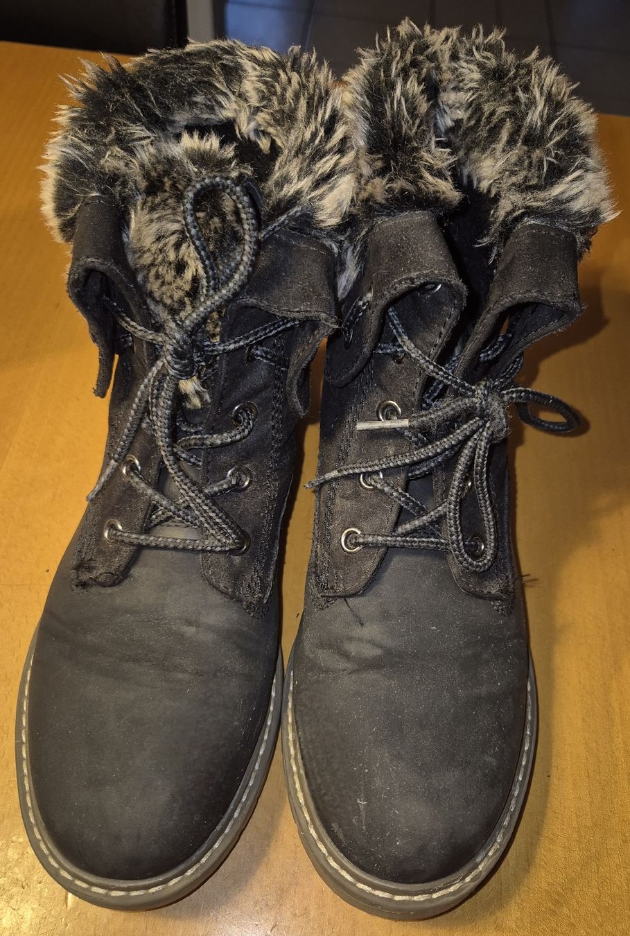 Chaussures filles: Winterschuhe, Gr. 38 – D'occasion à Belp par nibeas 3
