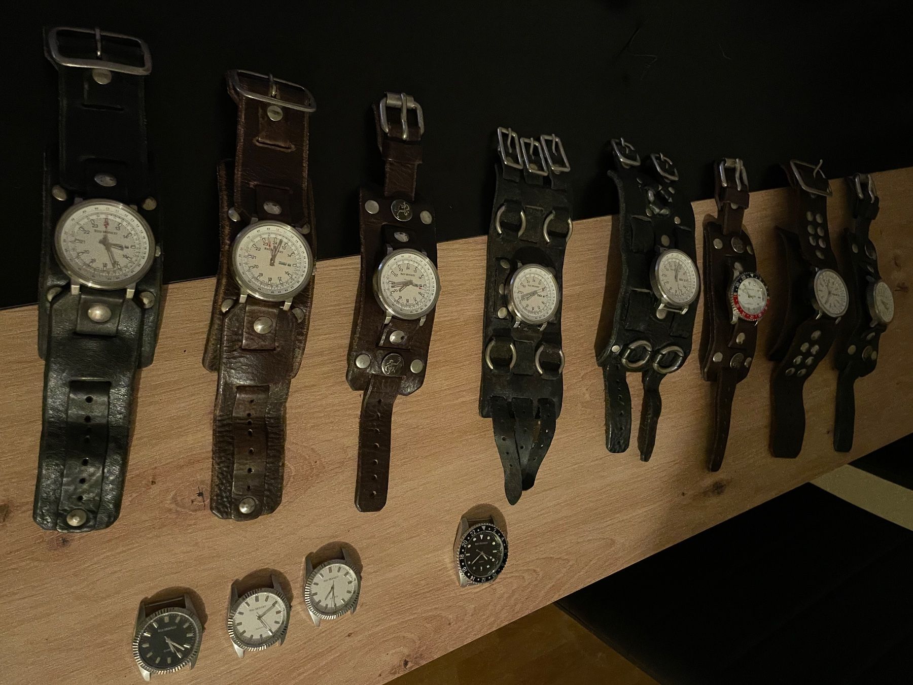 Orologi: Red monkey watches/uhren sammlung – Usato da Reichenburg venduto da Be-nice 5