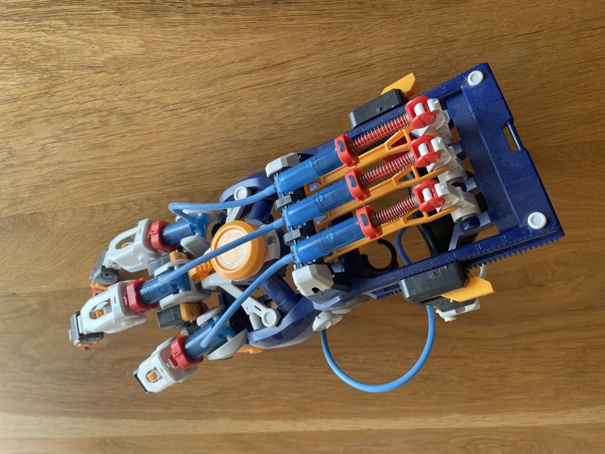 Giocattoli: Cyborg Hand – Usato da Weinfelden venduto da LaurenzB 2