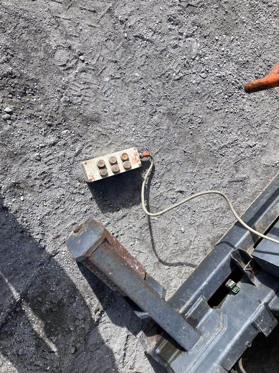 Tutte le macchine: Silo für Hackengerät – Usato da Grindelwald venduto da AdBaKn 5