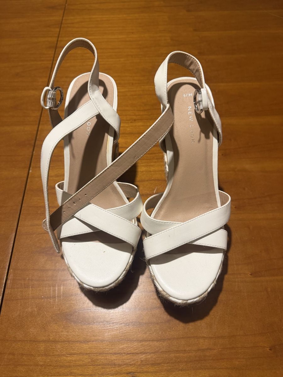 New Look Damenschuhe: Sandales compensées New Look – Gebraucht aus Bossonnens von mina1187 1