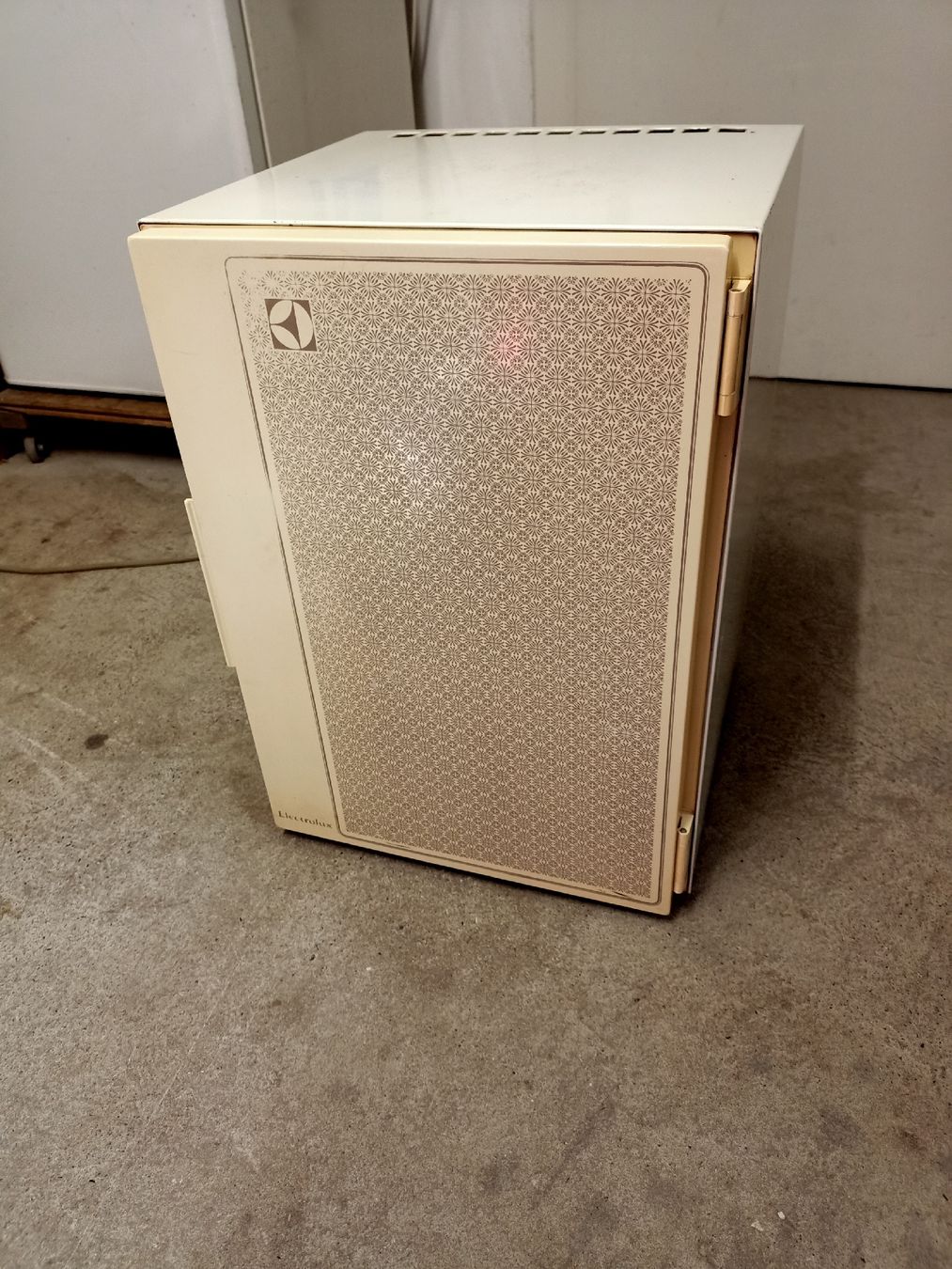 Frigoriferi: Electrolux Absorber Camping Kühlschrank, RA.10B, 220Volt – Usato da Flamatt venduto da Marpou 8