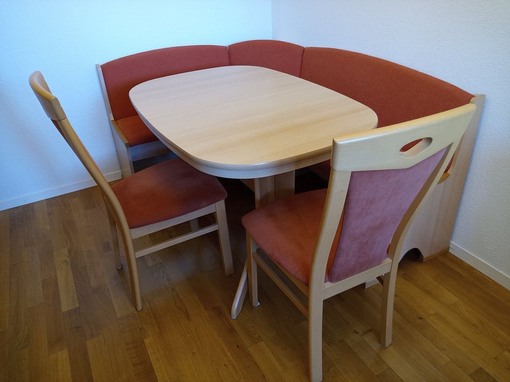 Eckbank mit Tisch und Stühlen Kaufen auf Ricardo
