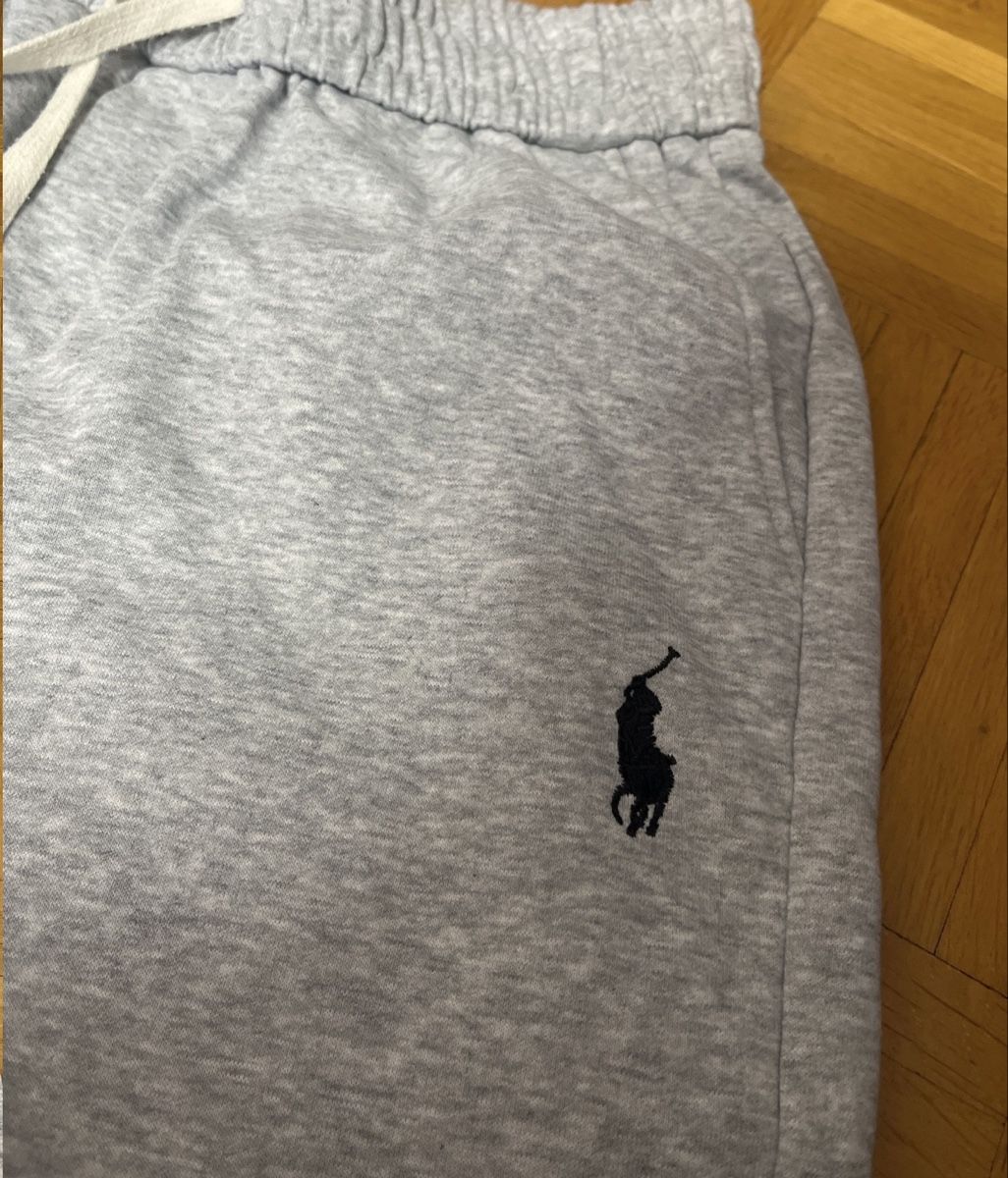 Ralph Lauren Hosen: Polo Ralph Laurel jogginghose – Gebraucht aus Wetzikon ZH von eli_kg9j 1