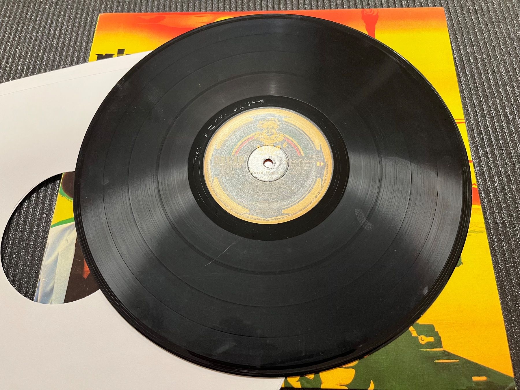 Vinyles: Mikey Dread World War III – D'occasion à Olten par Xtra 2