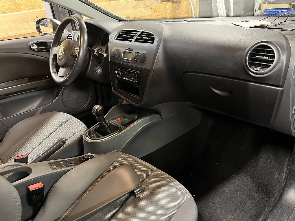 Automobili: Seat Leon ab MFK – Usato da Brünisried venduto da andre.buchs 4