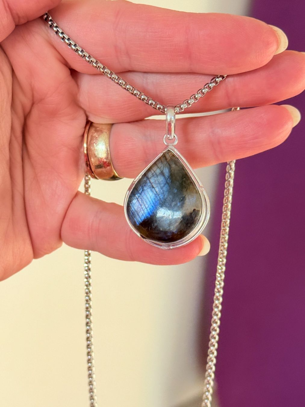 Catenine: Collier avec pendentif en labradorite naturelle – Nuovo e nell'imballaggio originale da Genève venduto da AGBERG 6