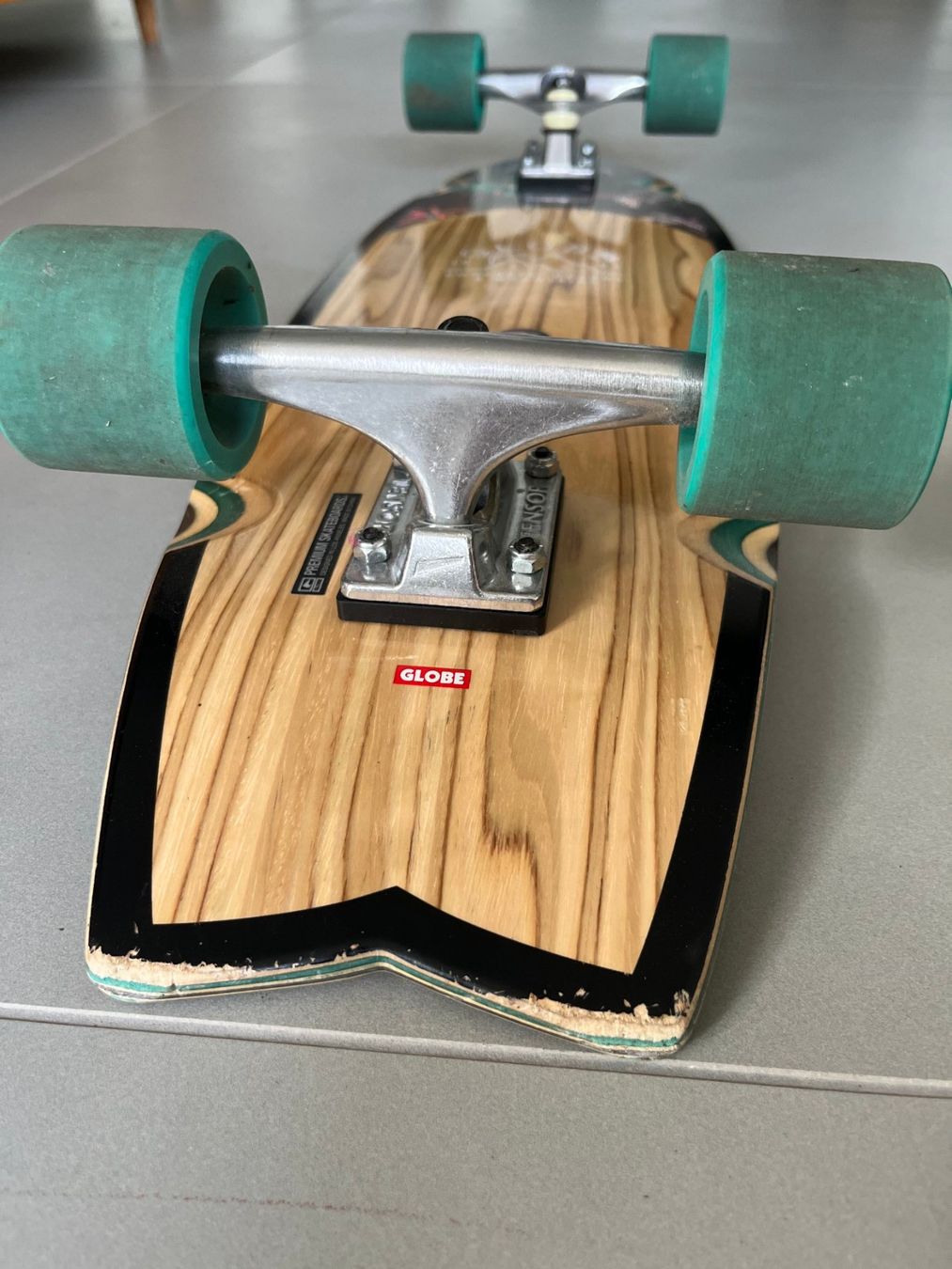 Globe Skateboards: Skateboard cruiser Globe, 75 cm, bon état – D'occasion à Neuchâtel par miVerde 3