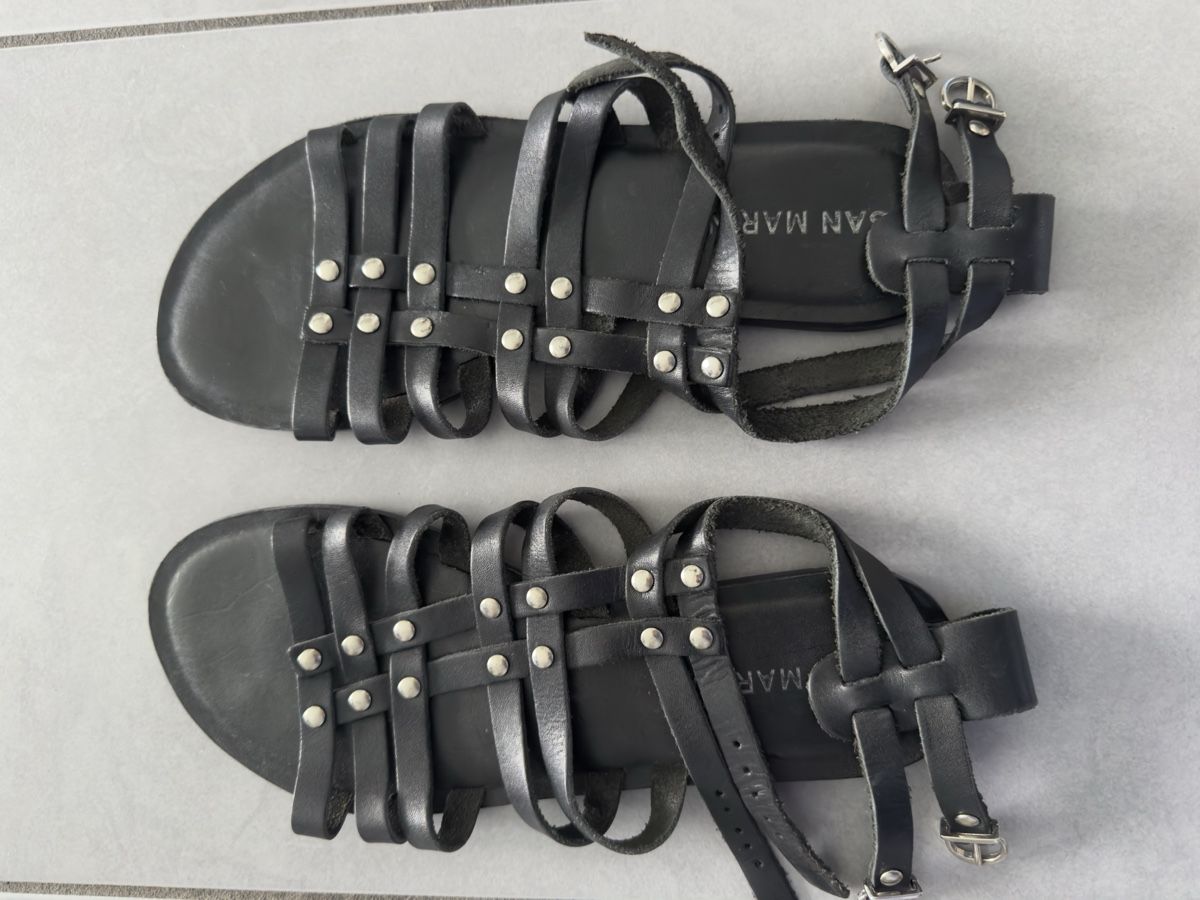 Scarpe da donna: Sandales noires en cuir 41 – Usato da Saxon venduto da joe_75hb