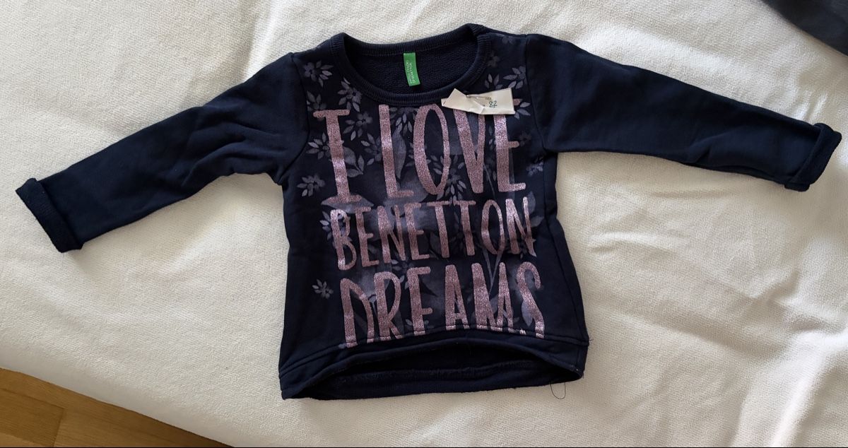 Benetton Pullover & Sweatshirts: Pullover Benetton dunkelblau Grösse 82 – Gebraucht aus Unterentfelden von Dreamdancer03