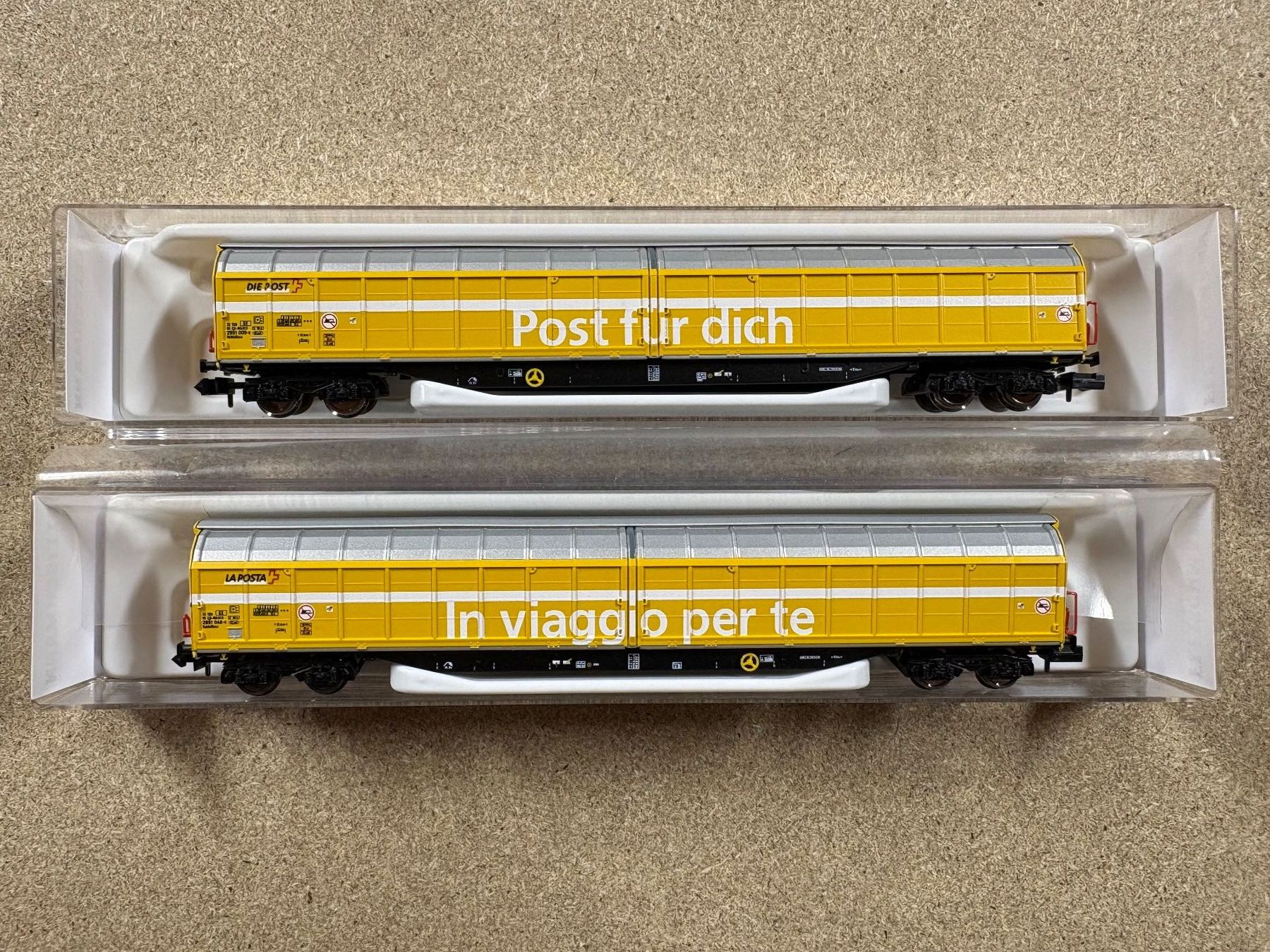 Fleischmann Modelleisenbahnen: Fleischmann N Schiebewandwagen / Set Schweizer Post AG – Gebraucht aus Aigle von pie_xb7x 1