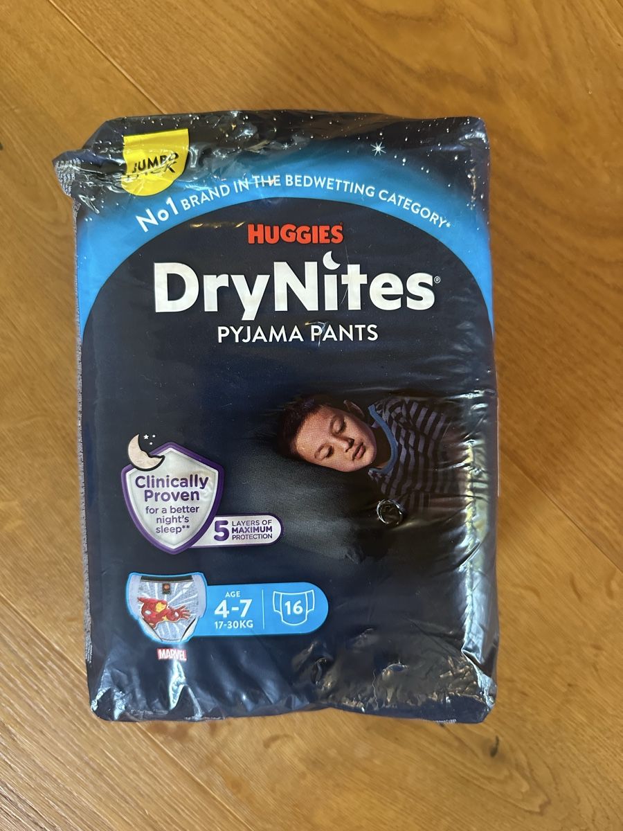 Huggies Secchi per pannolini & Pannolini: 4x Huggies DryNights Pyjama Pants 4-7 – Nuovo e nell'imballaggio originale da Vaduz venduto da asdfg6876