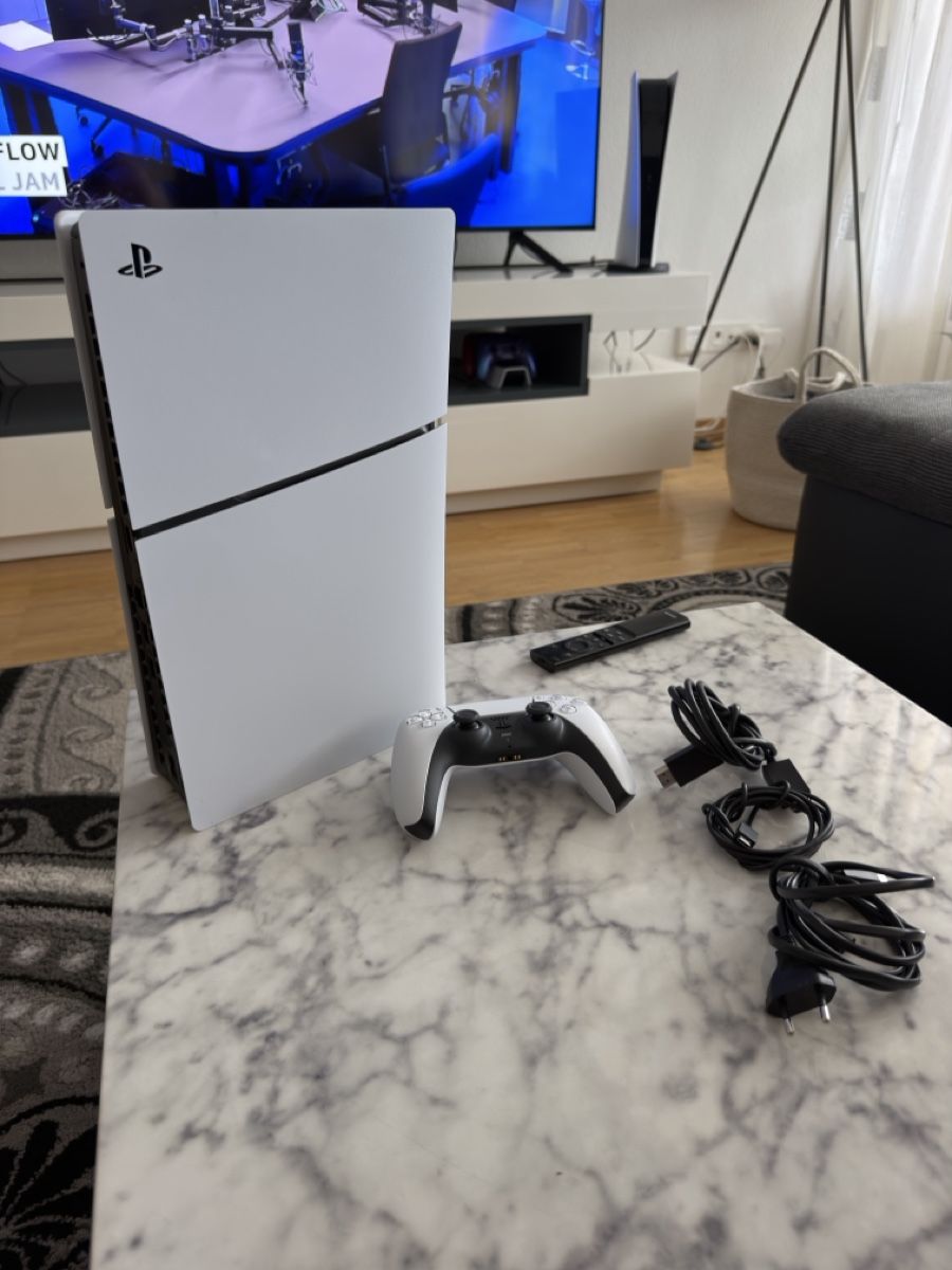 Sony Console: Sony PlayStation 5 Slim – Usato da Oftringen venduto da iChange