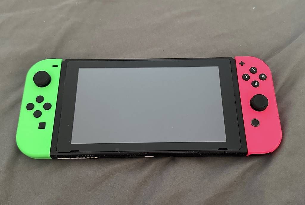 Consoles: Nintendo Switch – D'occasion à Ostermundigen par sve_9xp2