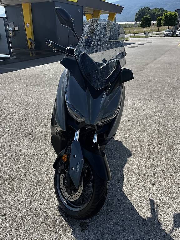 Yamaha Scooters: X max 125 Tech Max 2022 – Gebraucht aus Crassier von nse_k7yh