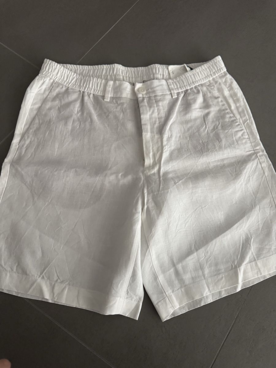 Massimo Dutti Pantaloni: Massimo Dutti Shorts – Usato da Reinach BL venduto da LejEm