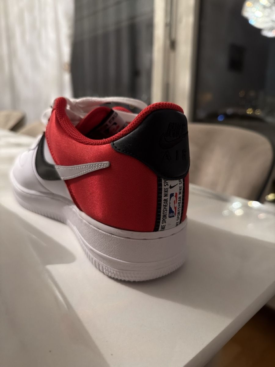Nike Scarpe da uomo: Nike Air Force 1 NBA – Nuovo (secondo la descrizione) da Thun venduto da Ma231in 1