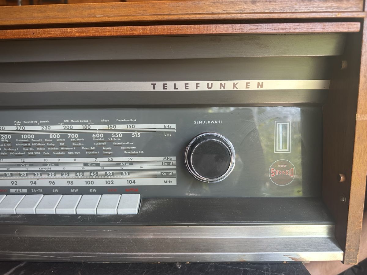 Telefunken Radio: Telefunken Opus Studio 2650 MX Stereo Röhrenradio – Difettoso da Effretikon venduto da MilosS 3