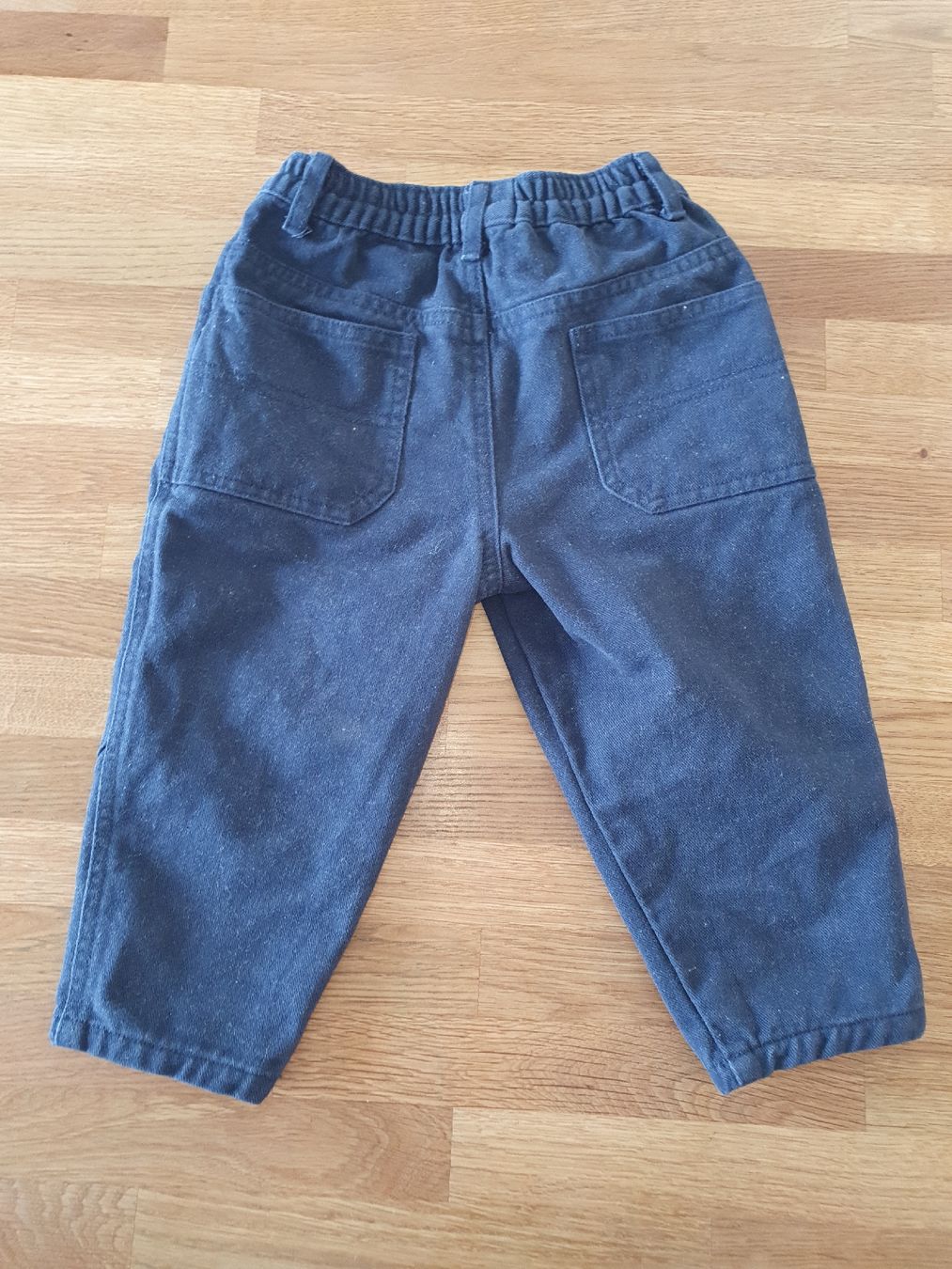 Pantaloni: Robuste Hose mit Häschen, Gr. 80, Top Zustand – Usato da Einigen venduto da thundermother 2