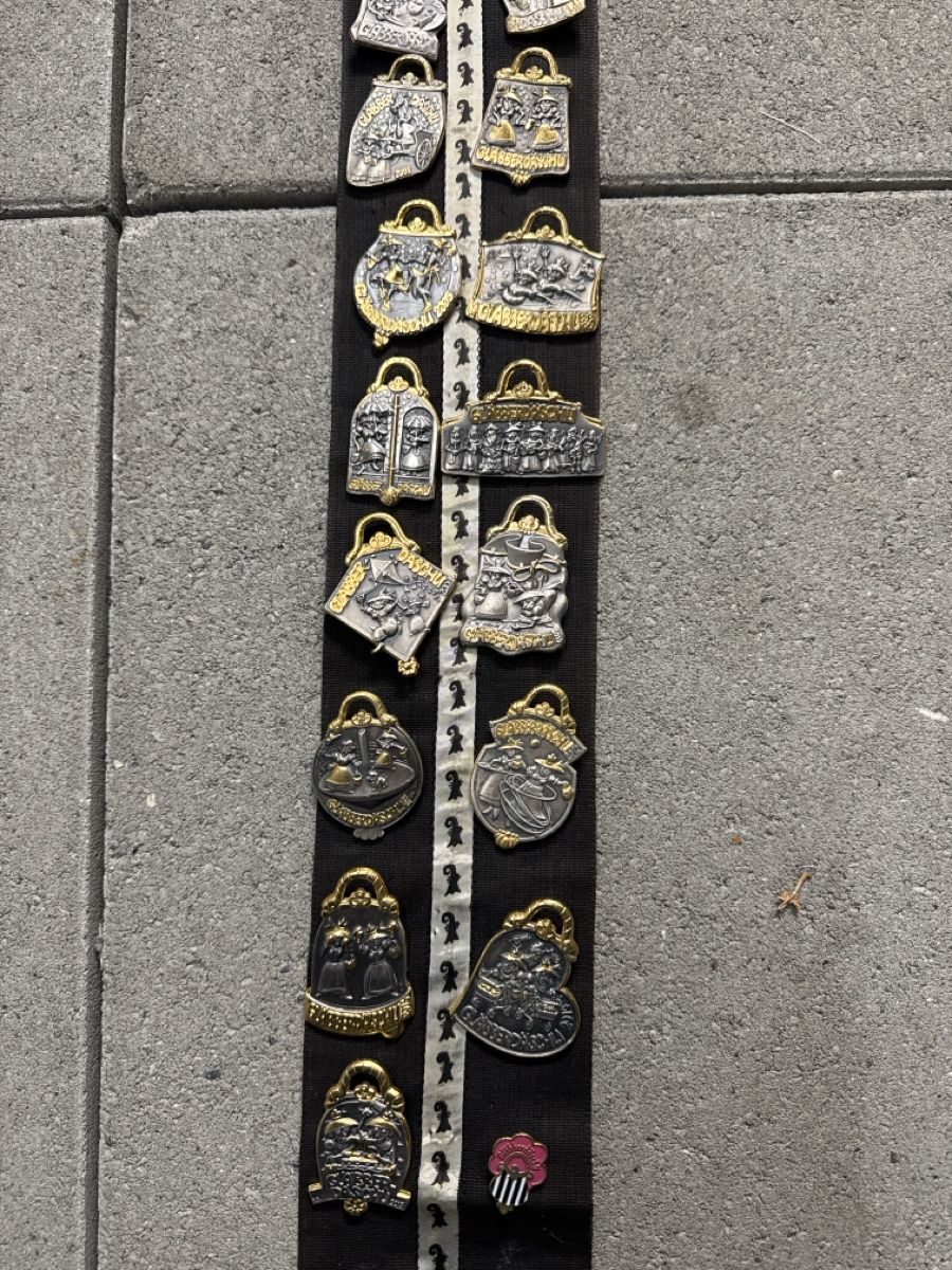 Plaquettes & Badges: Basler Glabberdäschli Sammlung – D'occasion à Basel par Tizi.L 2