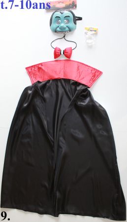 Costume Dracula / vampire / Vampir t. 7 - 10 ans