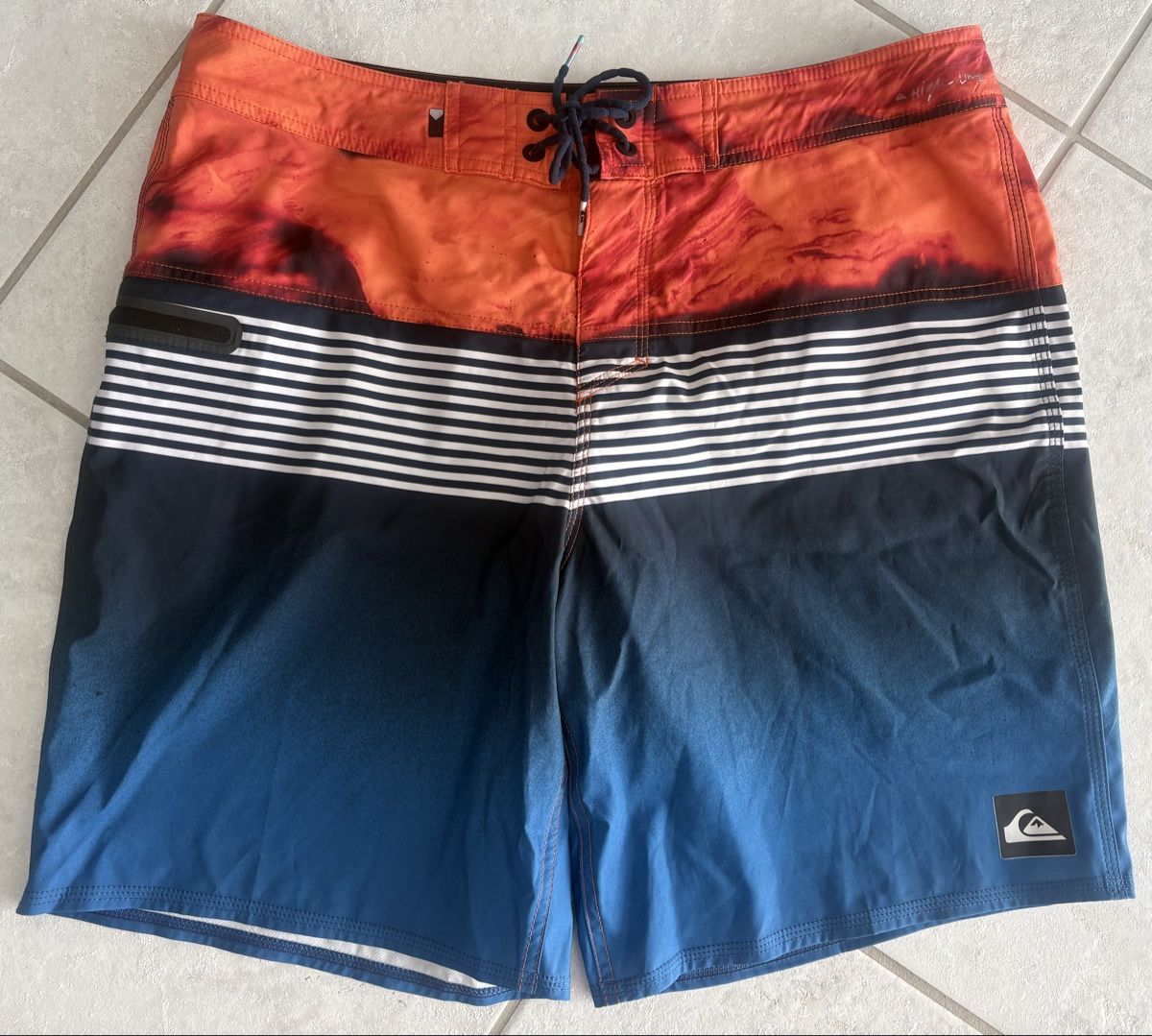 Pantalons: Boardshorts Quicksilver Gr. 34 – D'occasion à Steffisburg par LollipopRM69