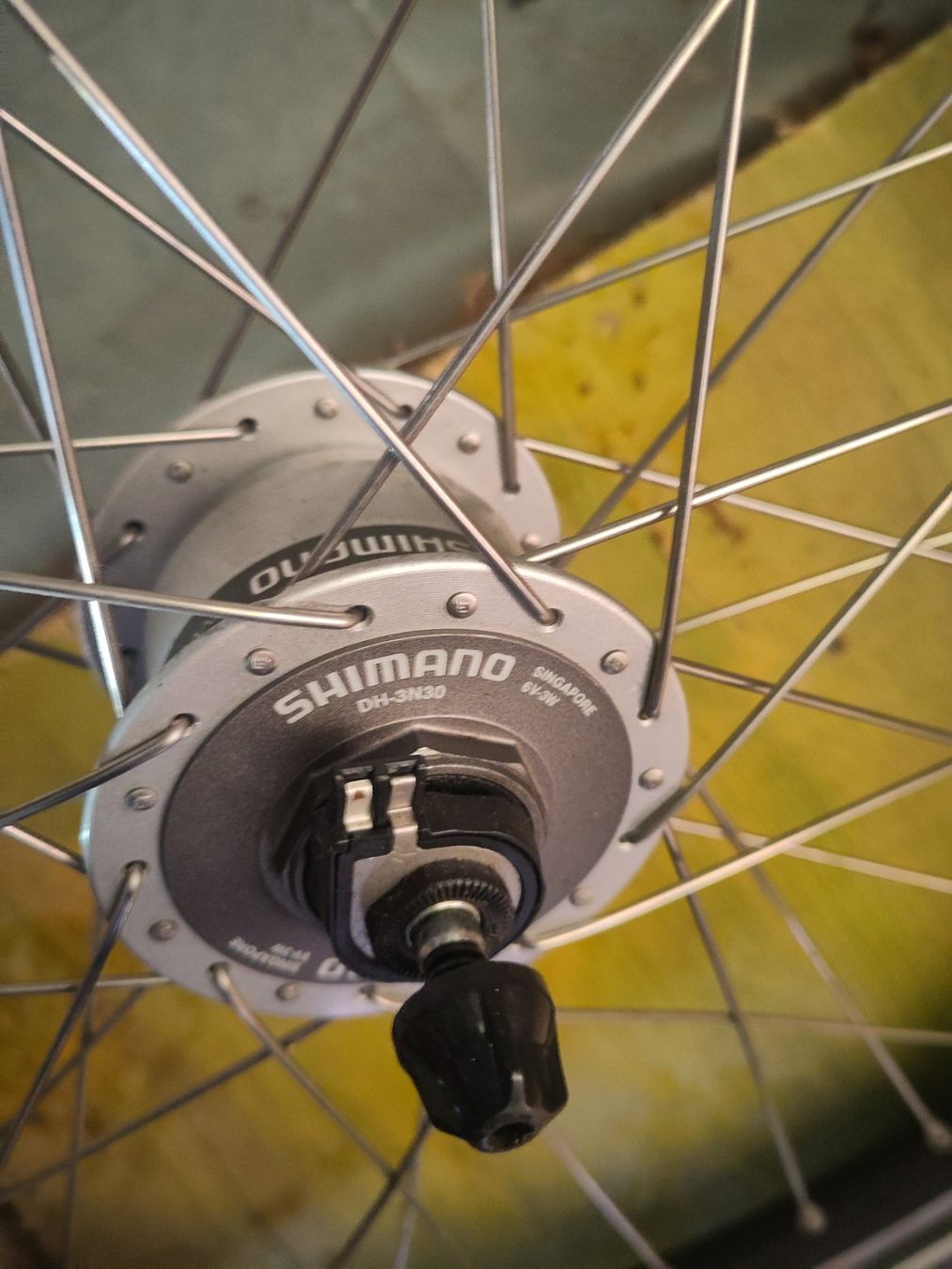 Shimano Pezzi di ricambio: Flyer 26" Laufrad Vorne mit Shimano Nabendynamo – Usato da Vignogn venduto da Stiago2 6
