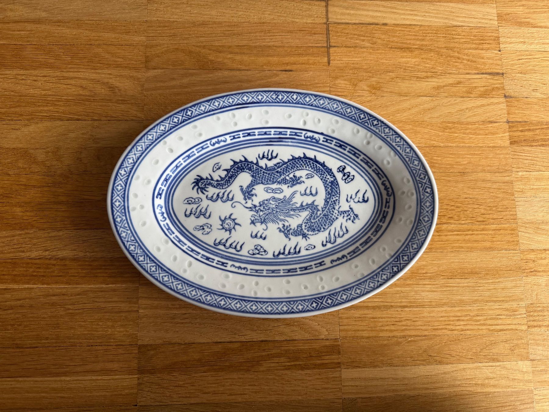 Piatti: Oval plate blue dragon pattern – Usato da Fribourg venduto da mariedw