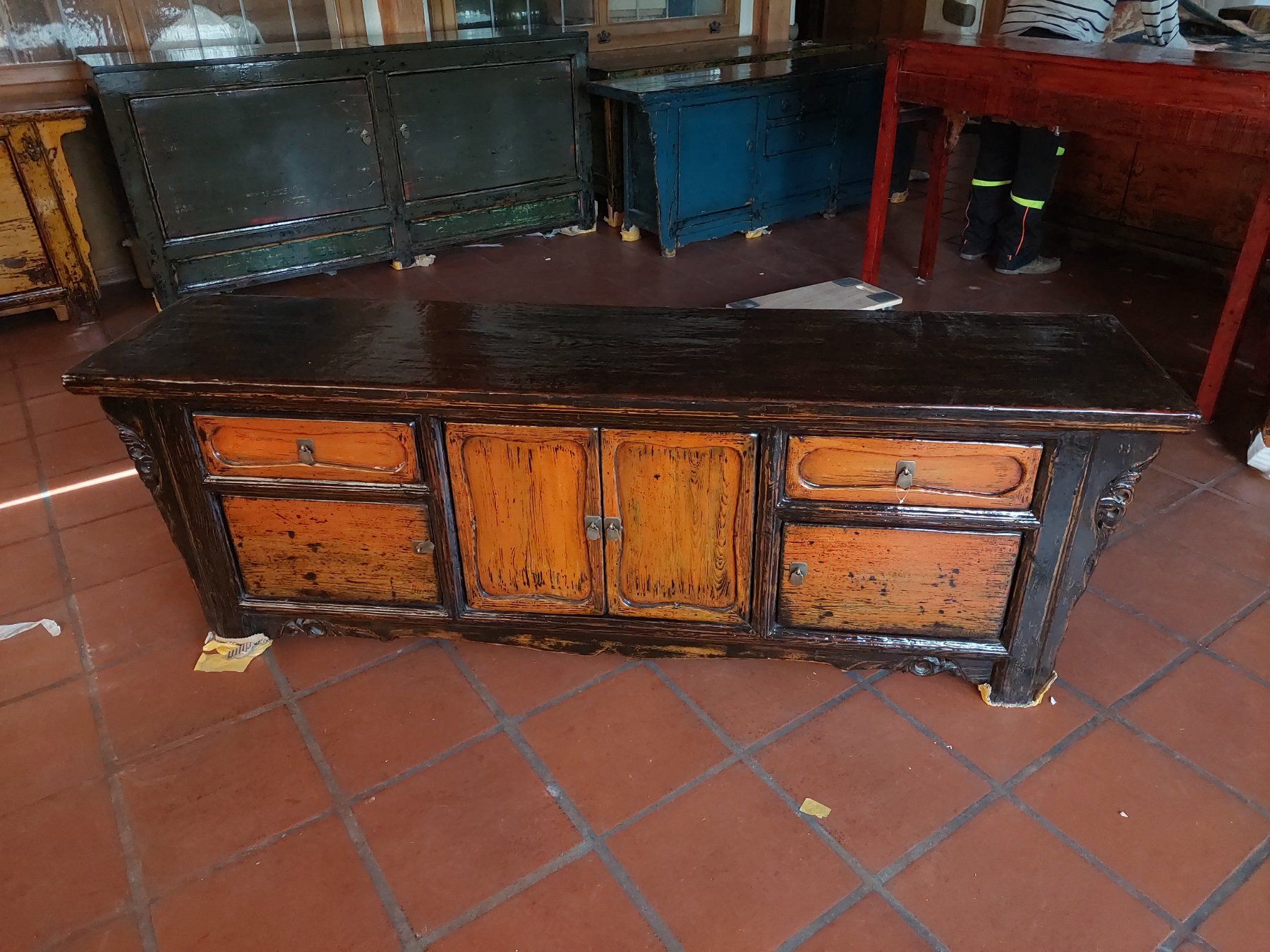 Cassettiere: Niedriges Sideboard schwarz-orange – Nuovo (secondo la descrizione) da Cham venduto da mjg1901