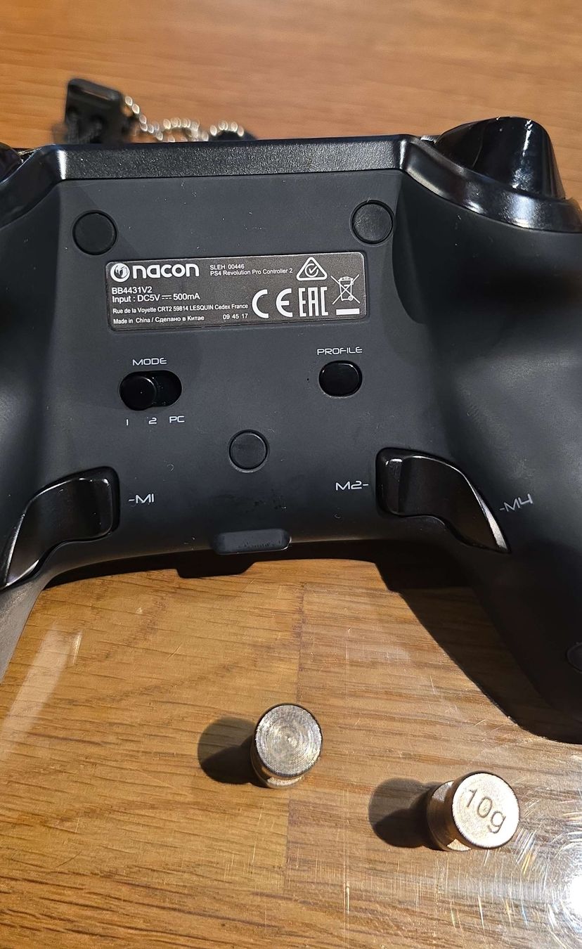 Controller: Nacon Revolution Pro Controller 2 – Neu (gemäss Beschreibung) aus Basel von rev_26s7