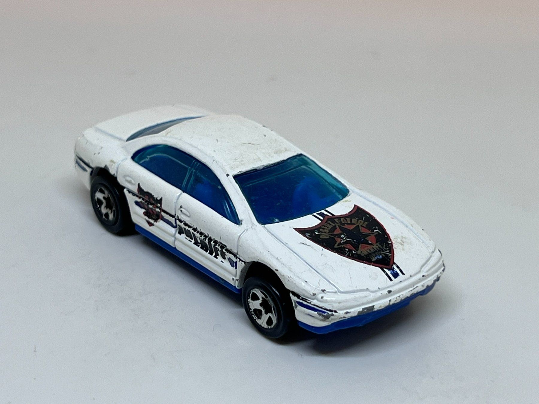 Hot Wheels Modellautos: Hot Wheels '93 Warner #396 – Gebraucht aus Wildegg von LaaBoutique