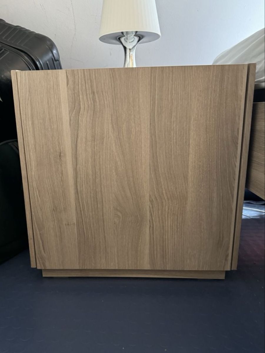 Tables de nuit: 2 Nachttische aus Holz – D'occasion à Zürich par dav_2p5x 1