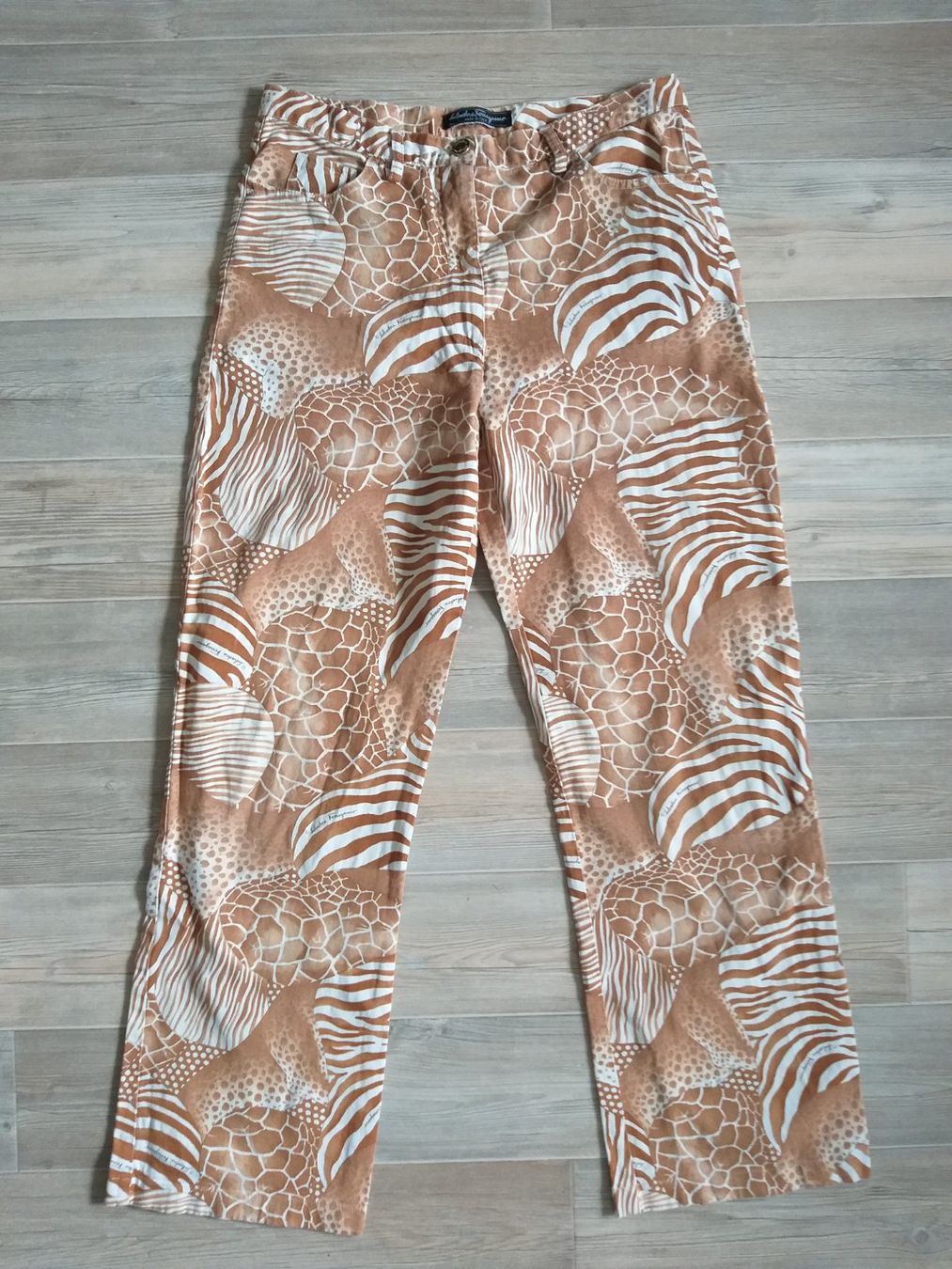 Salvatore Ferragamo Jeans: SALVATORE FERRAGAMO Jeans taille / Grosse M – Gebraucht aus Cossonay-ville von Super-Price-Quality