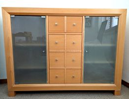 Kommode 3-türig + 1 Schublade