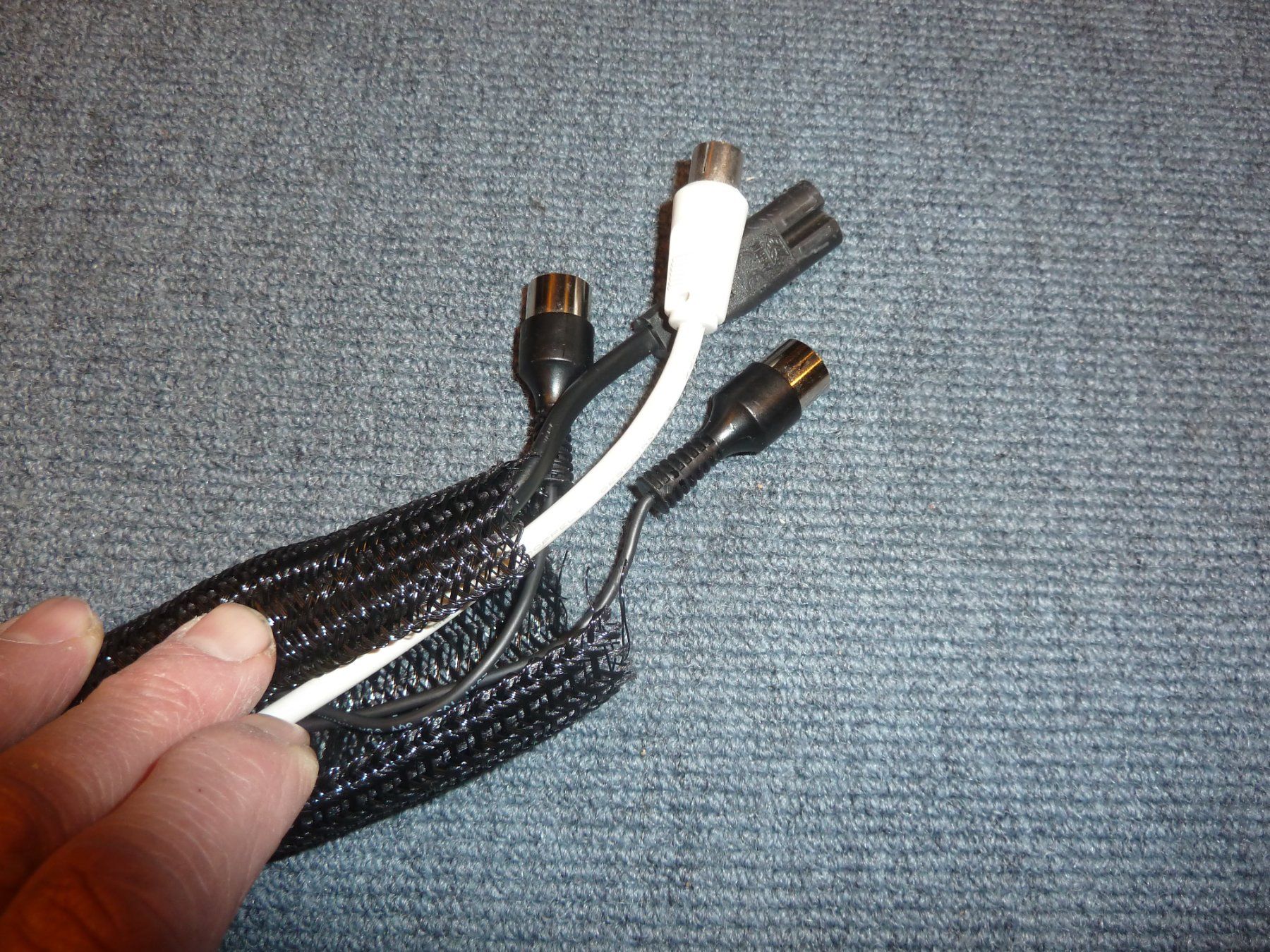Bang & Olufsen Cavi: Bang & Olufsen Powerlink Kabel 1m und 5m – Nuovo (secondo la descrizione) da Würenlingen venduto da Schneiderhifi 8