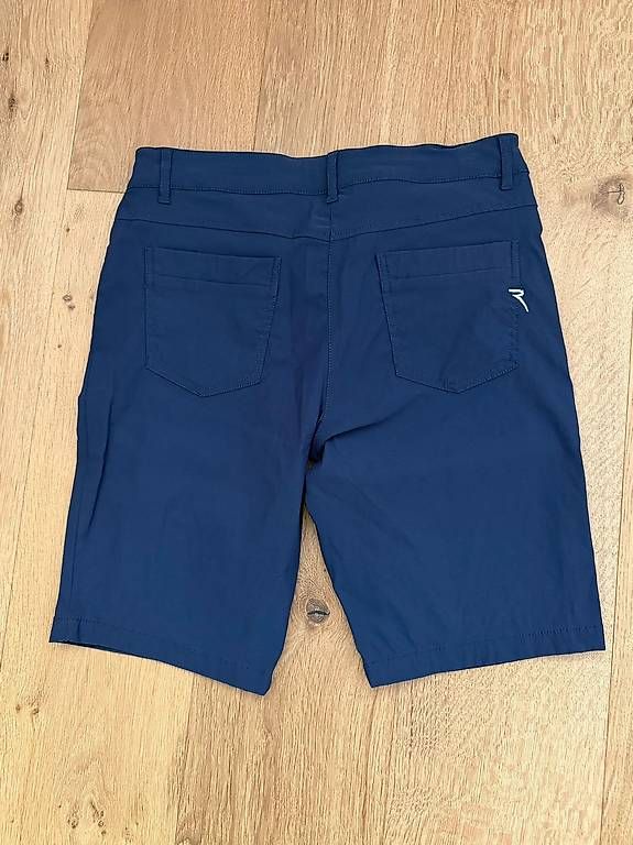 Hosen: Chervo Shorts navy – Gebraucht aus Holzhäusern / Rotkreuz von C.I.01