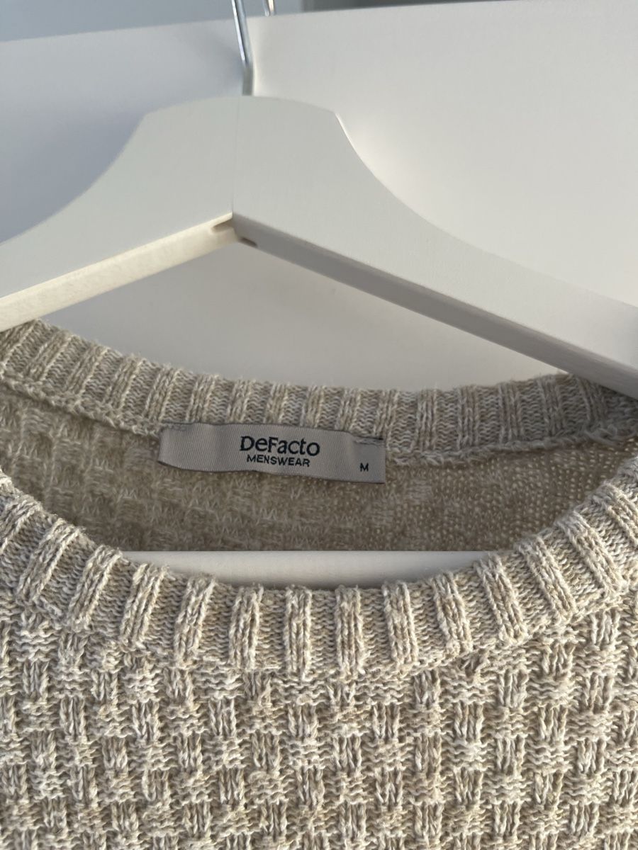 Pulls & Sweat-shirts: Defacto Pullover Gr. M – D'occasion à Wohlen AG par abaci 2