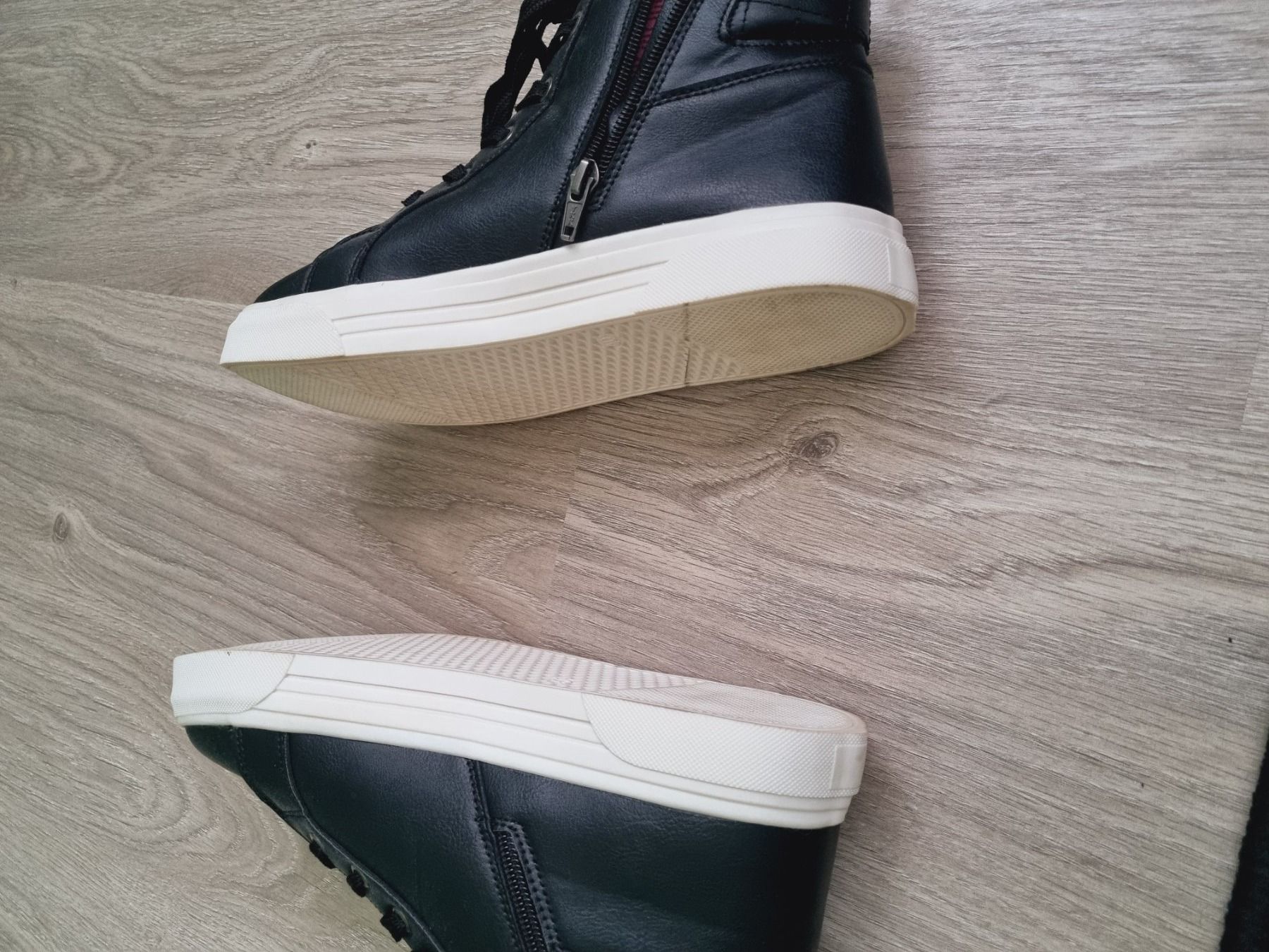Damenschuhe: Schuhe Gr. 40 – Gebraucht aus Niederwil SG von Excentia 3
